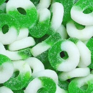 https://lecandycompany.com/wp-content/uploads/2013/06/Gummi-Apple-Rings.jpg